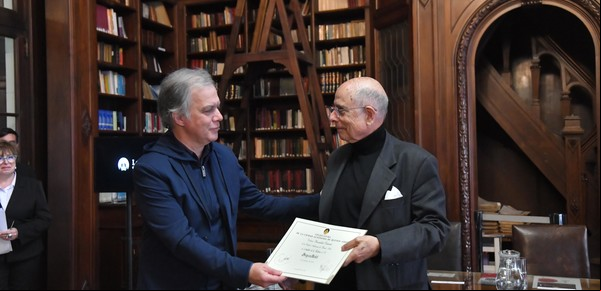Jacques Bedel, destacado como personalidad de la cultura en la Legislatura porteña