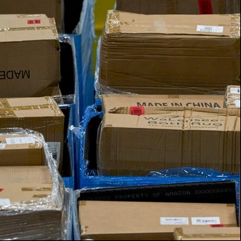 Tarifas de Trump: Amazon ya cancela órdenes de compra a China
