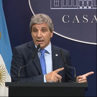 Luis Caputo dijo que los supermercados rechazaron listas de precios con subas de entre 9 y 12 por ciento