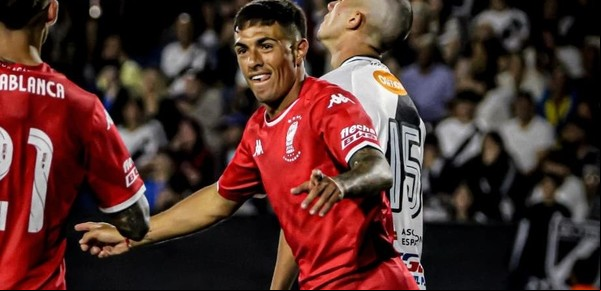 Los días de Matías Tissera, el goleador de Huracán que quedó preso en una cárcel de Córdoba por extorsión y no quiere que lo visite su familia