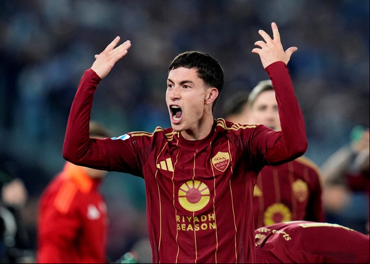Matías Soulé, jugador argentino de la Roma de Italia. Foto Reuters