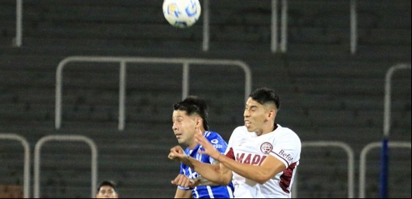 Godoy Cruz desaprovechó una gran chance de meterse entre los 8 y Lanús hizo negocio en un aburrido empate en Mendoza