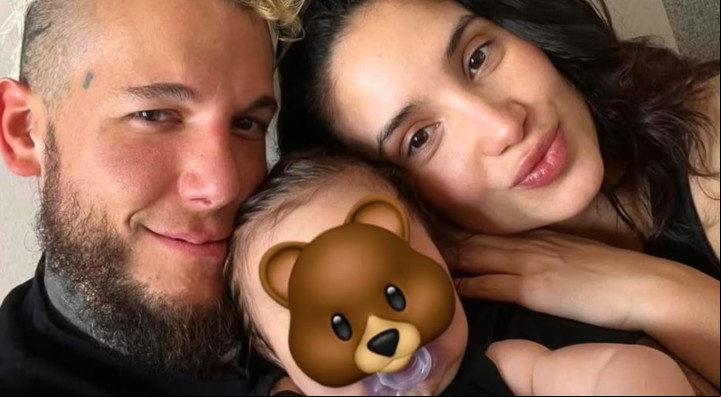 Alex Caniggia y Melody Luz junto a su hija en común, Venezia. | Foto: Instagram