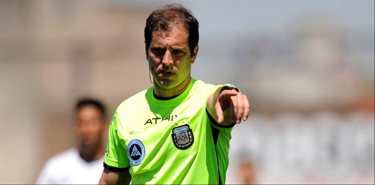 El grosero error de Fernando Echenique en Copa Argentina hizo ruido en la AFA: lo bajaron de la Liga tras un duro chat interno entre los árbitros