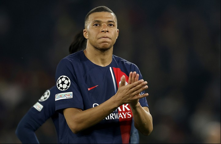 Kylian Mbappe y su última vez en Champions con el PSG, eliminado por Borussia Dortmund en semifinales. Foto: EFE / EPA / YOAN VALAT.