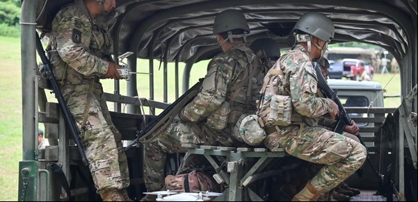 El Gobierno autorizó a los militares a detener civiles en la frontera norte