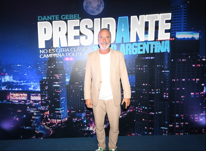 Manuekl Wirzt presente en el estreno de "PresiDante Tour Argentina".