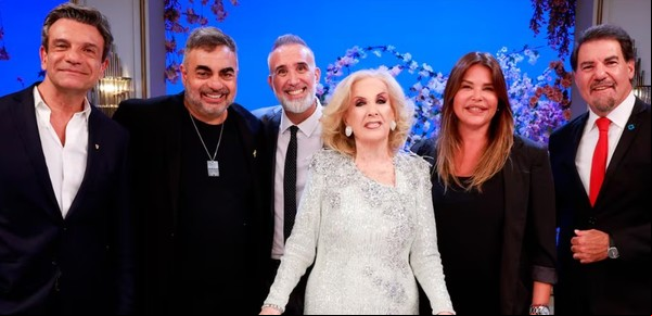 Rating del sábado: ¿pudo Mirtha con el doblete de Iván de Pineda, con el cine como tercero en discordia?