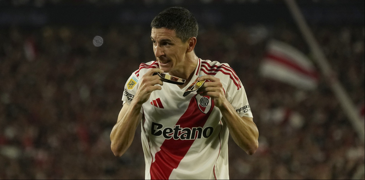 Nacho Fernández y la noche del reencuentro con su mejor versión: manejó la batuta de un River que llega entonado a los Playoffs