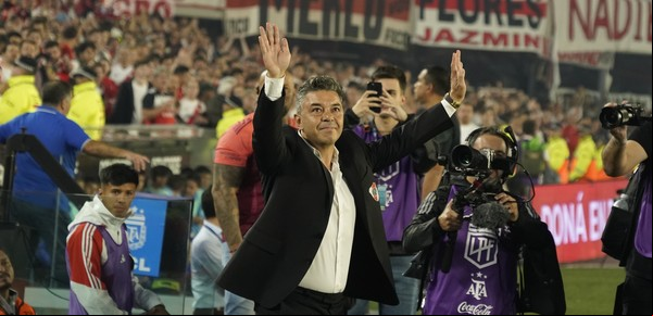 La abismal diferencia entre River y Barracas Central: cotizaciones, promedios y jugadores más elegidos del duelo que se viene en el Monumental