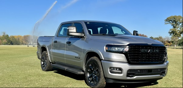 Análisis de la Ram 1500: cómo anda la camioneta que apuesta al rendimiento para vencer al mito del V8