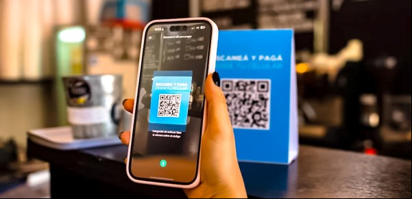 Cómo funcionan las propinas de MercadoPago y por qué muchos mozos las rechazan