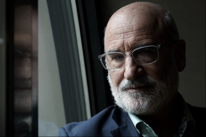 Fernando Aramburu en la ciudad de Buenos Aires. Fotos: Ariel Grinberg.