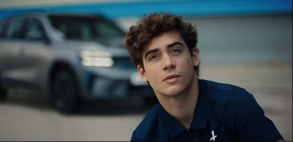 Fiebre por Franco Colapinto: el argentino protagoniza otra publicidad tope de gama antes de concretar su regreso a la Fórmula 1 de la mano de Alpine