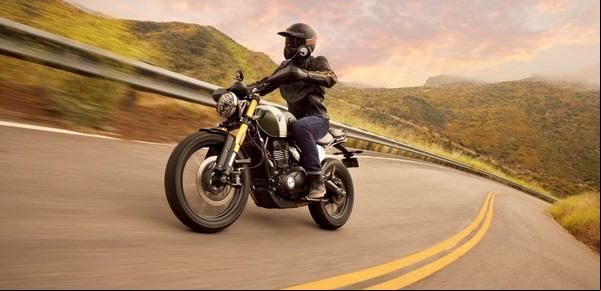 Análisis de la Triumph Speed 400 y Scrambler 400x: cómo andan las motos más accesibles de una marca 
