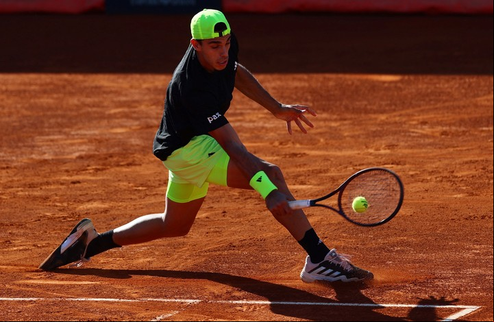 Francisco Cerúndolo se enfrenta en la primera ronda de Roland Garros al canadiense Gabriel Diallo. Foto de Reuter