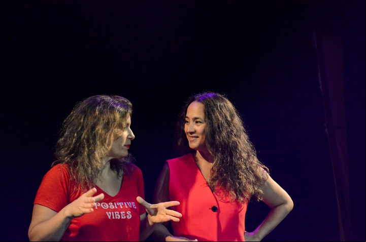 Dalia Gutmann dirige a Julieta Otero en "No me acuerdo las cosas". Foto prensa.