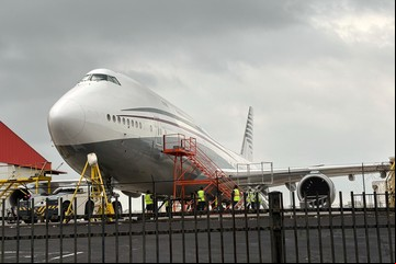 "El palacio en el cielo" de 400 millones de dólares: el lujoso avión que Qatar le quiere regalar a Donald Trump y que ya le genera más de un dolor de cabeza