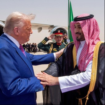 Donald Trump firmó acuerdos de inversión por 600.000 millones de dólares en su visita a Arabia Saudita