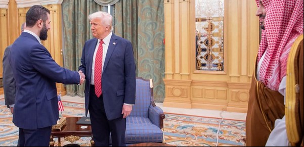 Donald Trump se reúne con el ex líder rebelde convertido en líder de Siria y marca un fuerte giro en la relación 