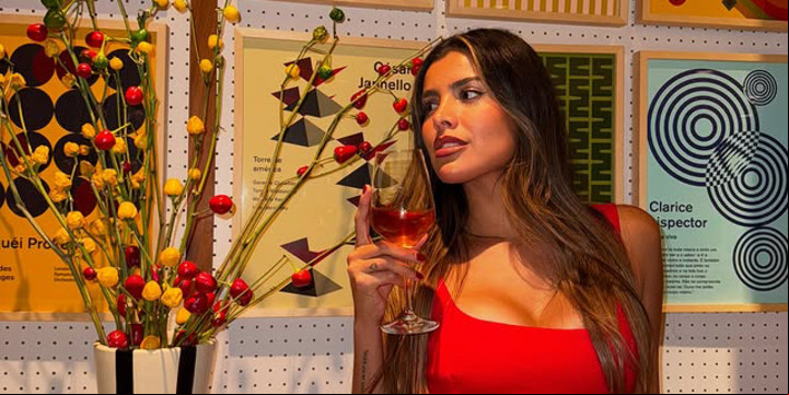 Valentina Olguín, influencer y cantante.
