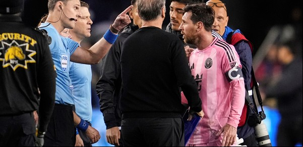 Messi en llamas con un árbitro de la MLS: qué fue lo que enojó al argentino en el empate de Inter Miami en San José