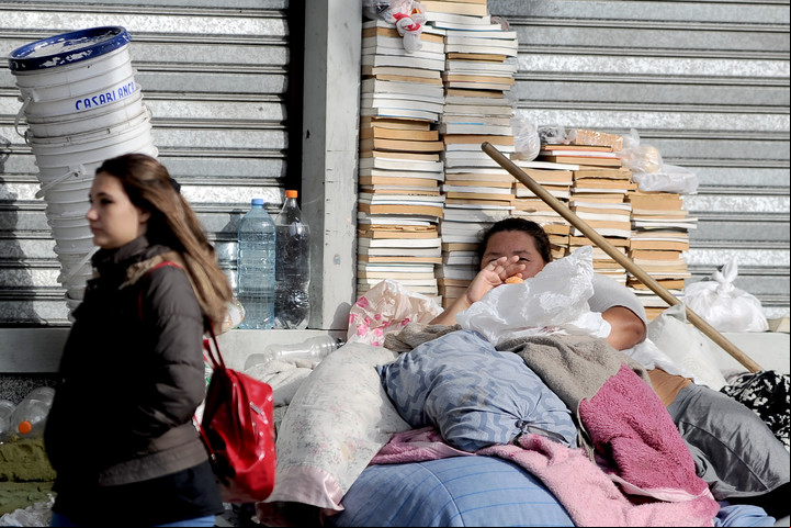 Las violencias domésticas y económicas, los alquileres, entre otras problemáticas son parte de la realidad que atraviesan muchas mujeres atraviesan y las llevan a estar en situación de calle.