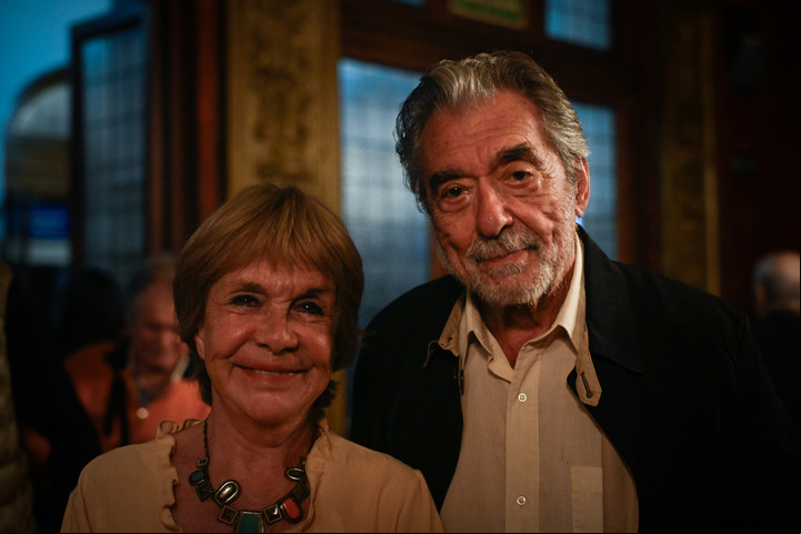 Virginia Lago y Héctor Gióvine. La pareja comentó que "La revista del Cervantes" le parecía una idea genial. Foto: Mariana Nedelcu