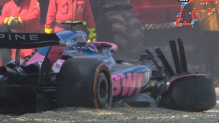 Así quedó el auto de Franco Colapinto tras el palazo en Imola. Foto: captura de TV