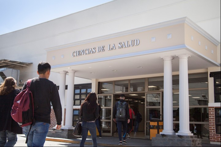 Ciencias de la Salud en UNLaM.