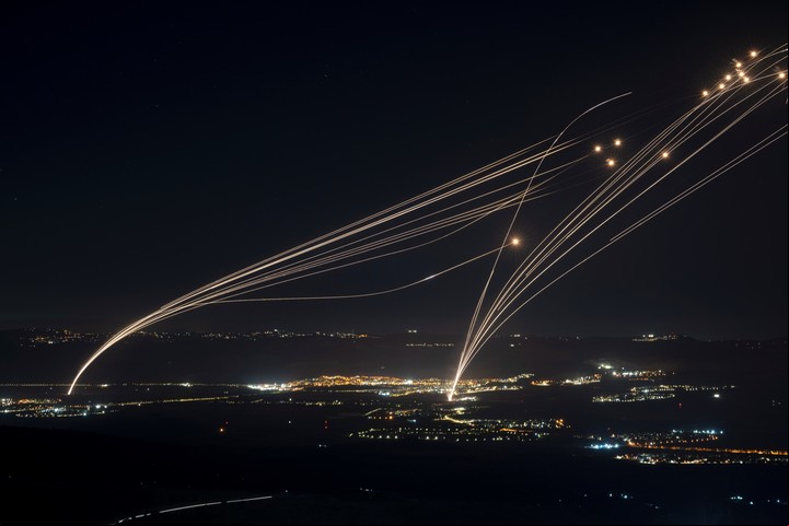 Misiles israelíes interceptan un ataque externo. Foto: AP