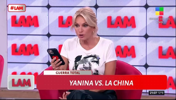 Yanina Latorre leyó al aire los nuevos mensajes que le mandó La China Suárez. Foto: Captura TV