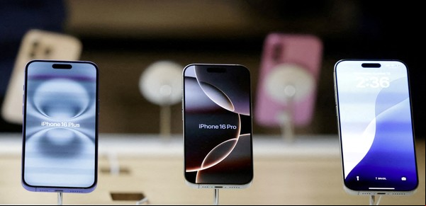 Comprar un iPhone en Estados Unidos podría ser mucho más caro: Trump amenazó a Apple con aranceles de 25% y después sumó a Samsung