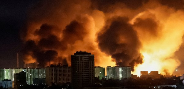 Kiev sufrió un gran ataque ruso: estuvo siete horas bajo de explosiones de drones y misiles en toda la ciudad
