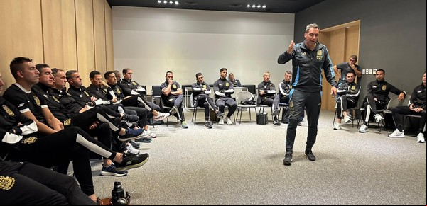 La crisis de los árbitros: el desembarco de Rapallini forzó un doble comando con Beligoy para bajar urgente el nivel de errores en un fútbol argentino al borde del ataque de nervios