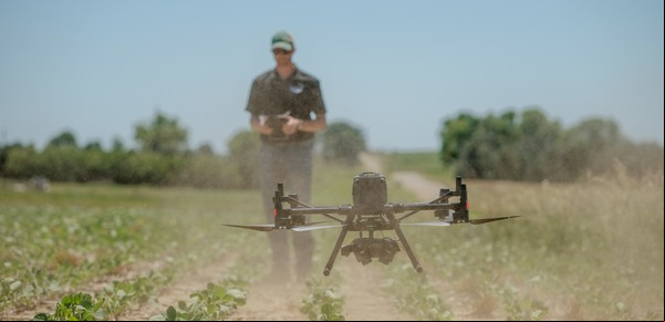 Una firma global de maquinaria agrícola compró una empresa líder en captura de imágenes aéreas