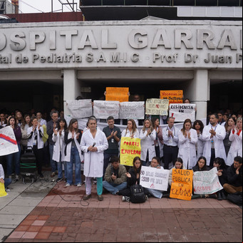 Denuncian una "fuga" de profesionales en el Hospital Garrahan y el peligro de perder muchos especialistas