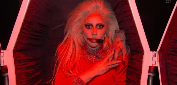 Lady Gaga confirmó que será parte de la segunda temporada de Merlina y se sumó al baile viral de Jenna Ortega
