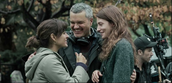 Creó Élite y ahora la rompe con Legado: 5 preguntas al hombre que domó Netflix con series sobre sexo y poder